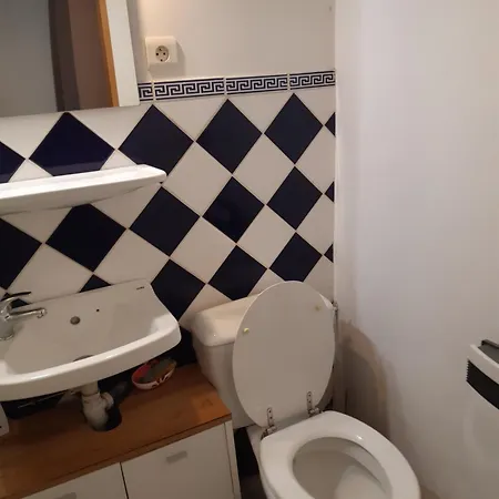 Dans Le Vieux Bourg * Saint-Denis-dʼOléron